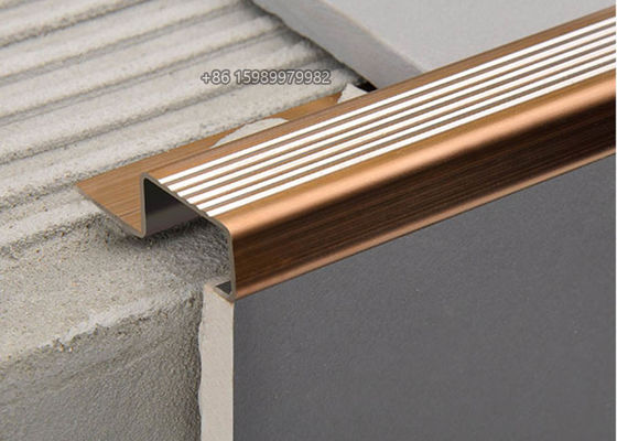 Brushed Stainless Steel Stair Nosing Skiddingproof 15mm Untuk Langkah Beton