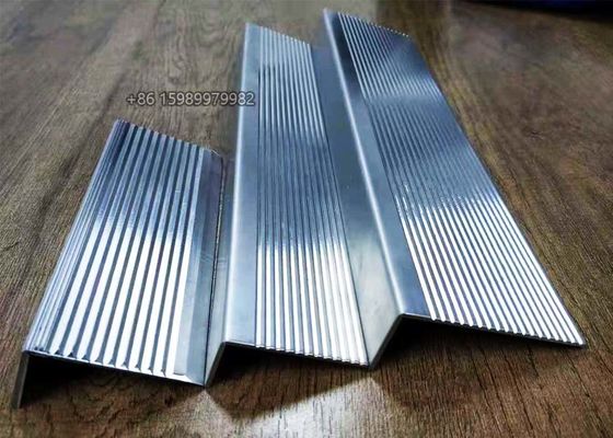 Tangga Stainless Steel Komersial Untuk Tangga Beton Dilapisi PVD 45x25mm